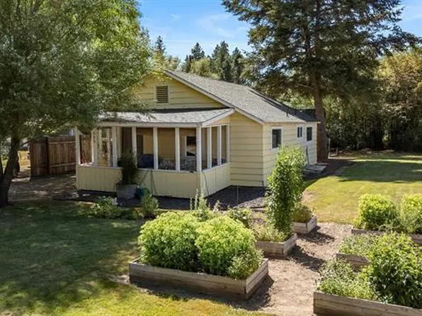 523 N North Ave, Deer Park, WA 99006
