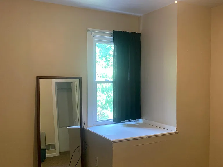 713 Sumner St — Photo 20