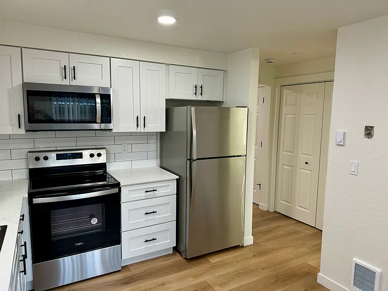 1729 Madison St #3 — Photo 12