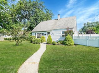 2475 Marshall Ave, Bellmore, NY 11710