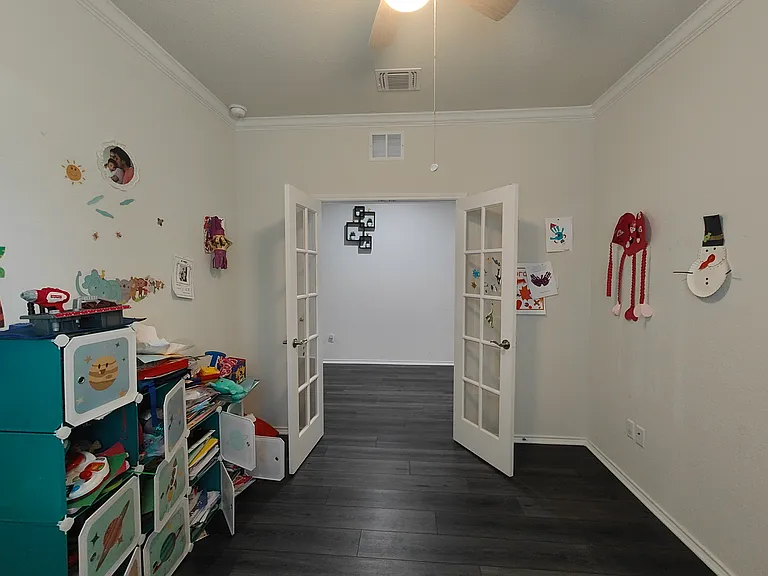 Office/Den room