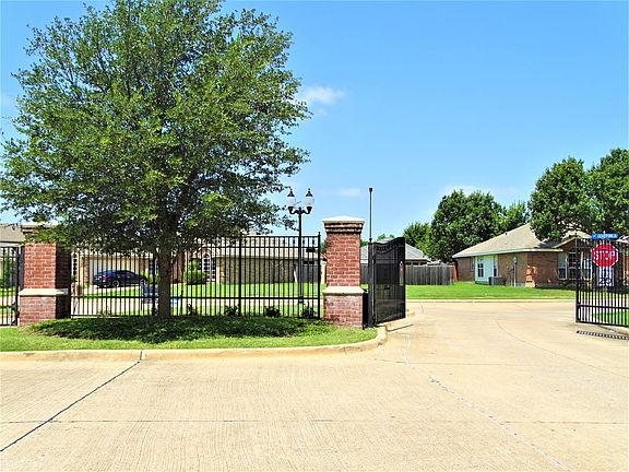 3rd image of 1805 Eastfork Ln