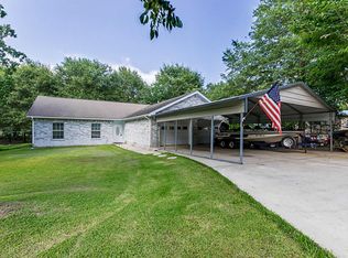 312 Creekside Dr, Onalaska, TX 77360