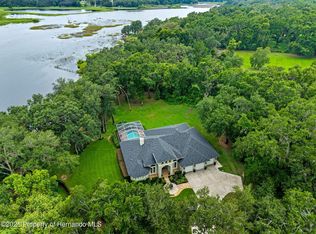 14042 Grandeur Way, Dade City, FL 33525