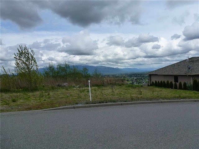 2nd image of 891 Bella Vista Ln