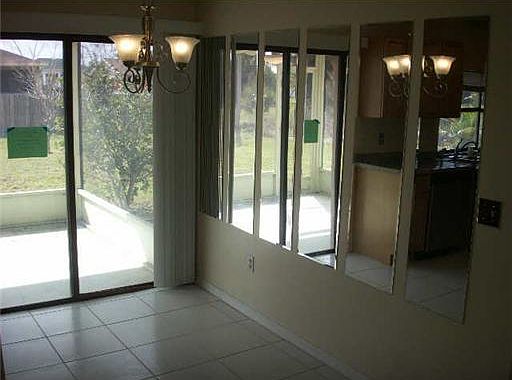 3rd image of 950 SE CLEARY Terrace