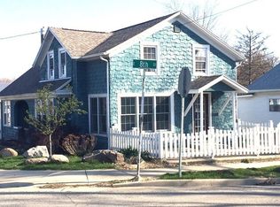 724 S Galena Ave, Dixon, IL 61021