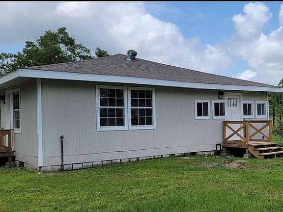 3rd image of 107 Forest Dr #A