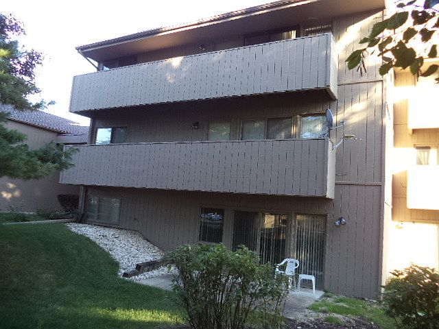 1st image of 220 Bienterra Trl APT 1A