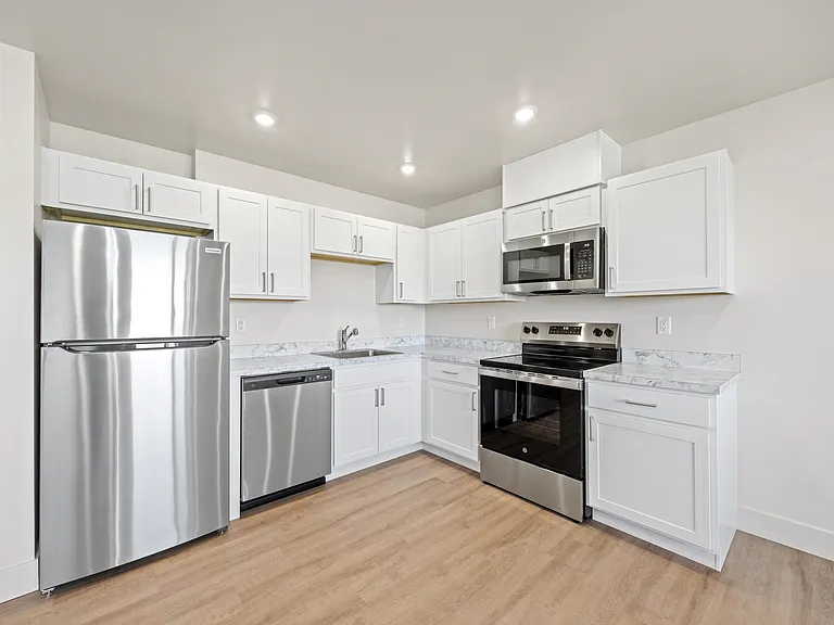 Altus Apartment Homes — Photo 9