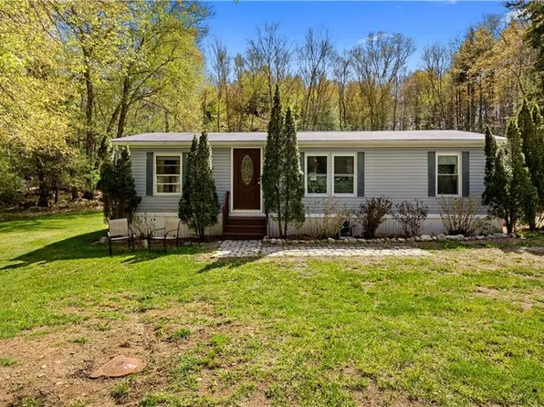 165 Spring St, Hope Valley, RI 02832