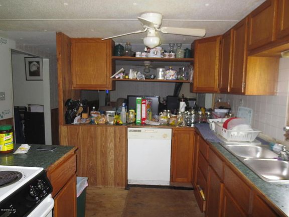 3rd image of 3063 NE 147th Ter