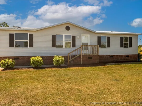 190 Jordan Dr, Lumberton, NC 28358