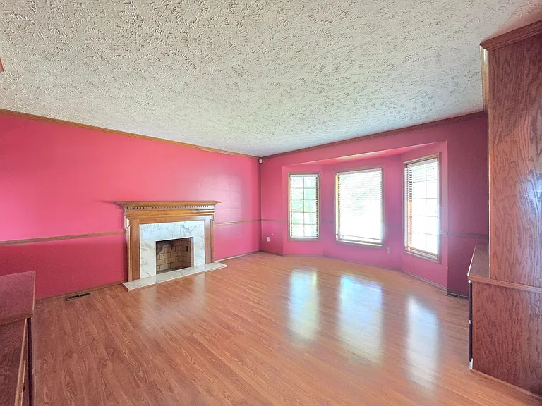 7706 E Woodview Dr — Photo 10