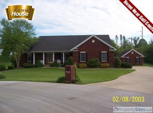 775 Country Club Estates Dr SE, Corydon, IN 47112