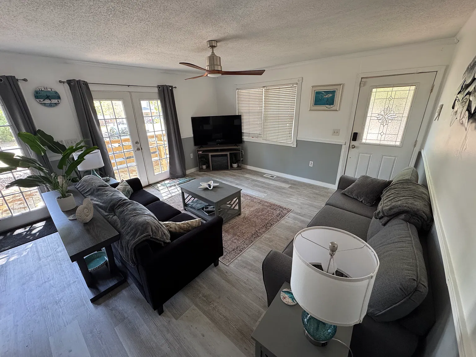 3 bed, 1000 sqft, $1,350 — Photo 3