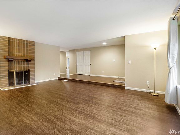 4th image of 3702 27th St SE