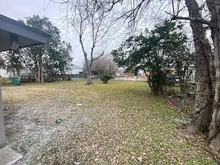 5th image of 719 Weidman St