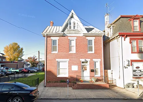 25 E North St Photo 1