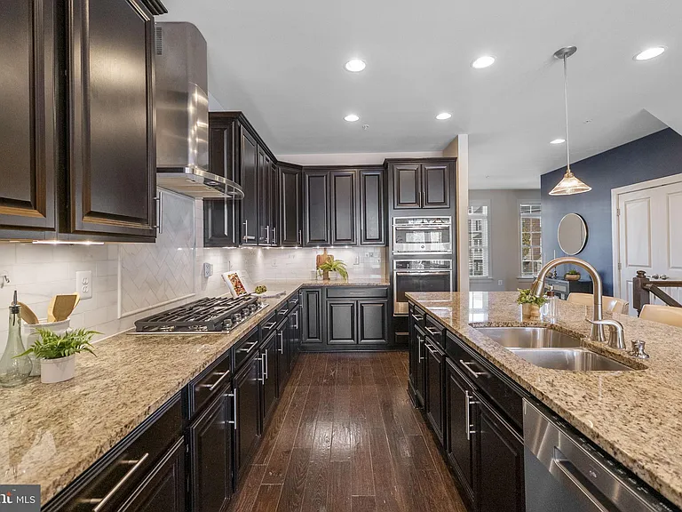 5313 Stream Bank Ln — Photo 6