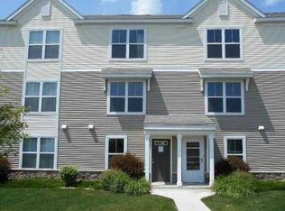 1388 Romeo Ct, Chaska, MN 55318