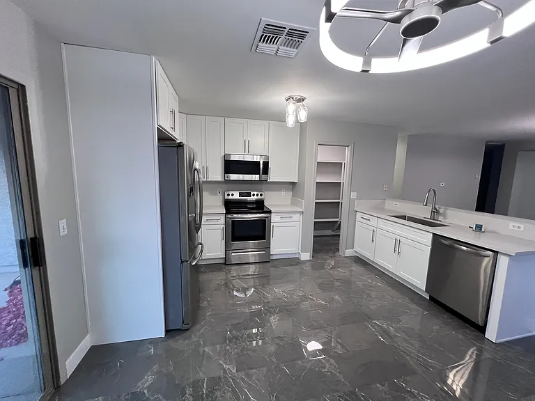 W Crocus Dr — Photo 21