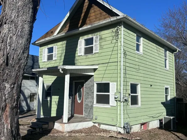 915 Newell Ave, Muscatine, IA 52761