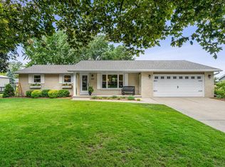 1639 Colony Dr, De Pere, WI 54115