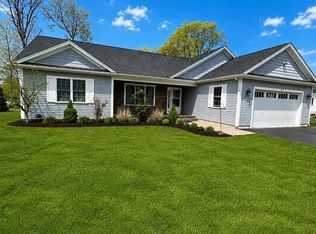 49 Pheasant Hill Rd, Attleboro, MA 02703