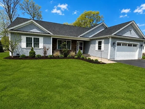 49 Pheasant Hill Rd, Attleboro, MA 02703