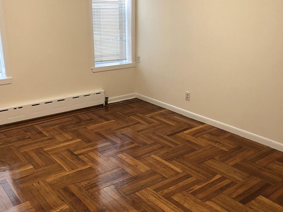 2nd image of 2019 70th St
