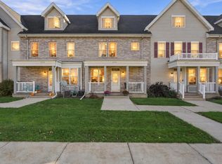 2795 Crinkle Root Dr, Fitchburg, WI 53711