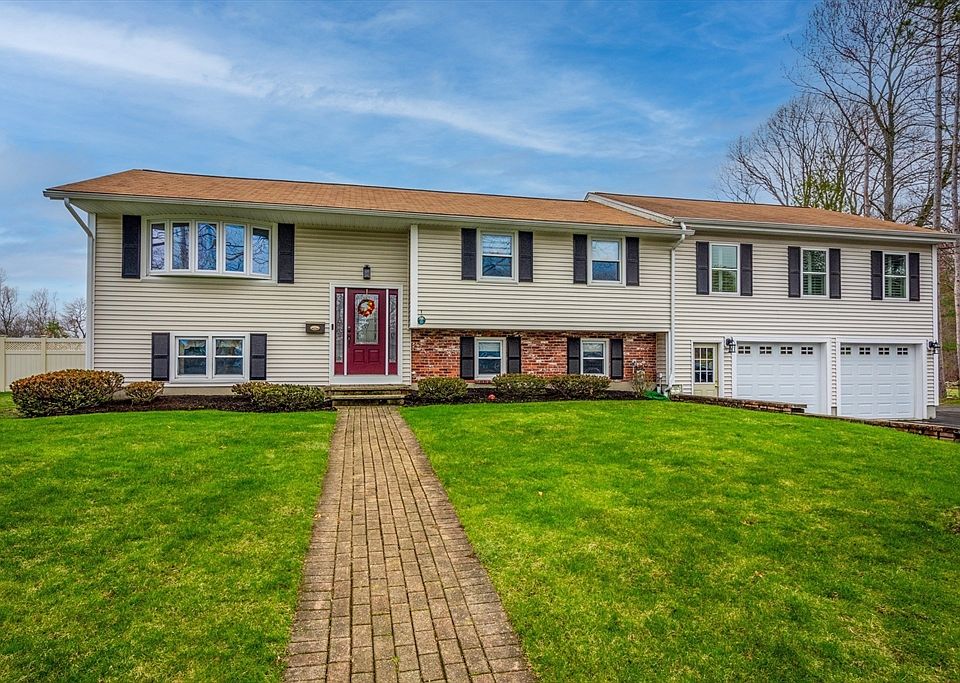 1st image of 60 Catherine Dr