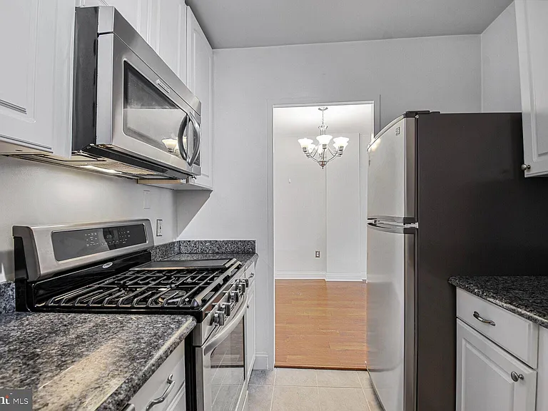 4000 Tunlaw Rd NW #419 — Photo 6