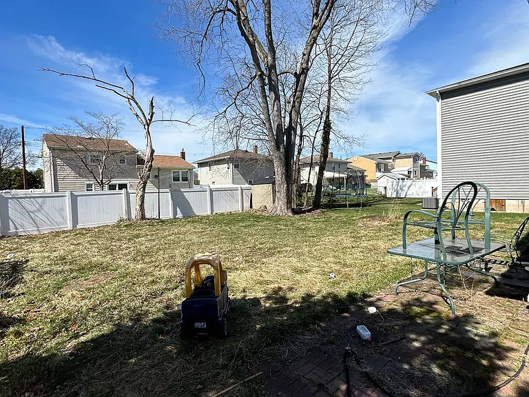 1208 Stockton Rd — Photo 14