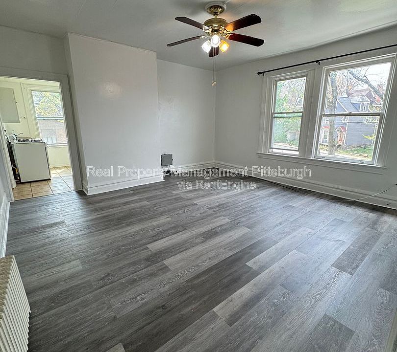 1st image of 504 Coal St APT 3