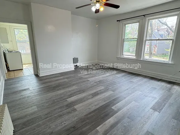 504 Coal St APT 3, Pittsburgh, PA 15221