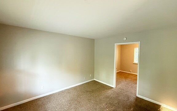 3rd image of 3054 Kiowa Ct