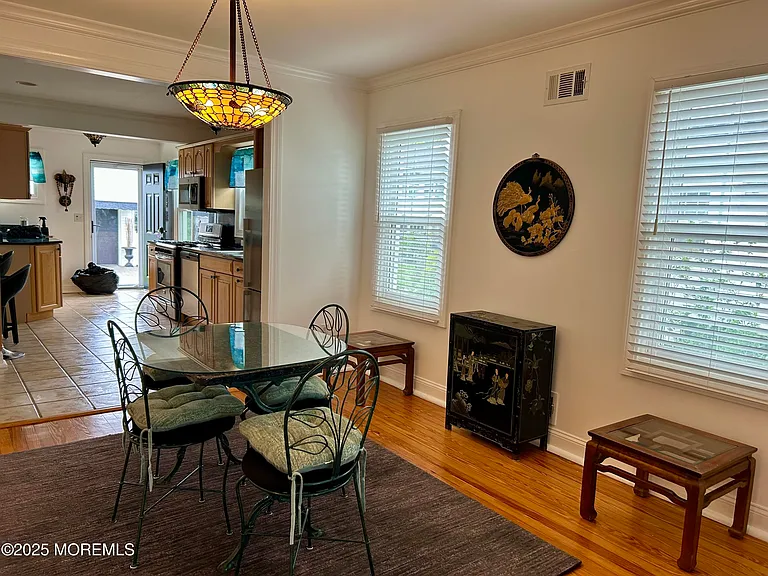 303 Evergreen Ave — Photo 8