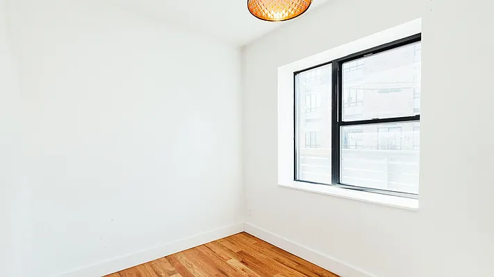 Rented by Nooklyn NYC LLC | media 34