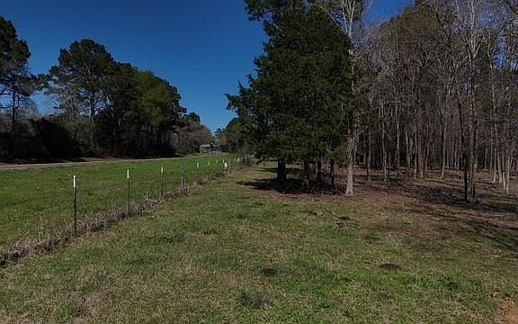 3rd image of 4335 Fm 1374 Rd