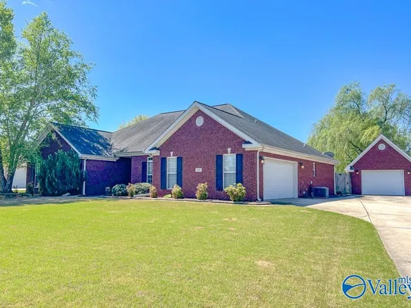 49 Hidden Creek Dr, Trinity, AL 35673