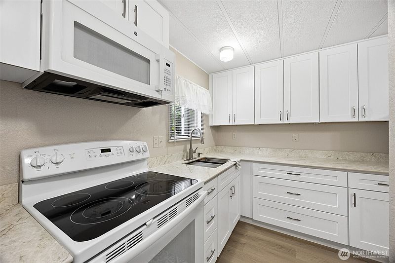 5th image of 11513 155th Avenue SE