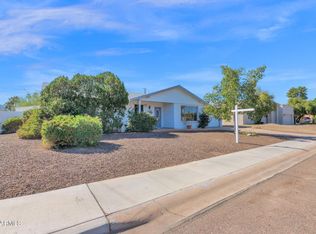 3833 E DESERT COVE Avenue, Phoenix, AZ 85028