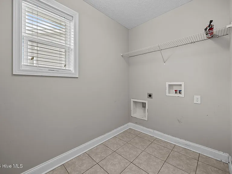 123 Lightwater Dr — Photo 28