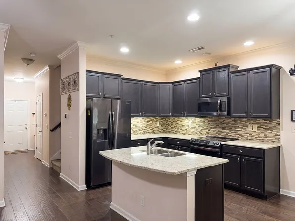 15435 Barossa Valley St, Charlotte, NC 28277