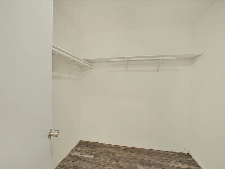 23122 Whispering Willow Dr — Photo 29