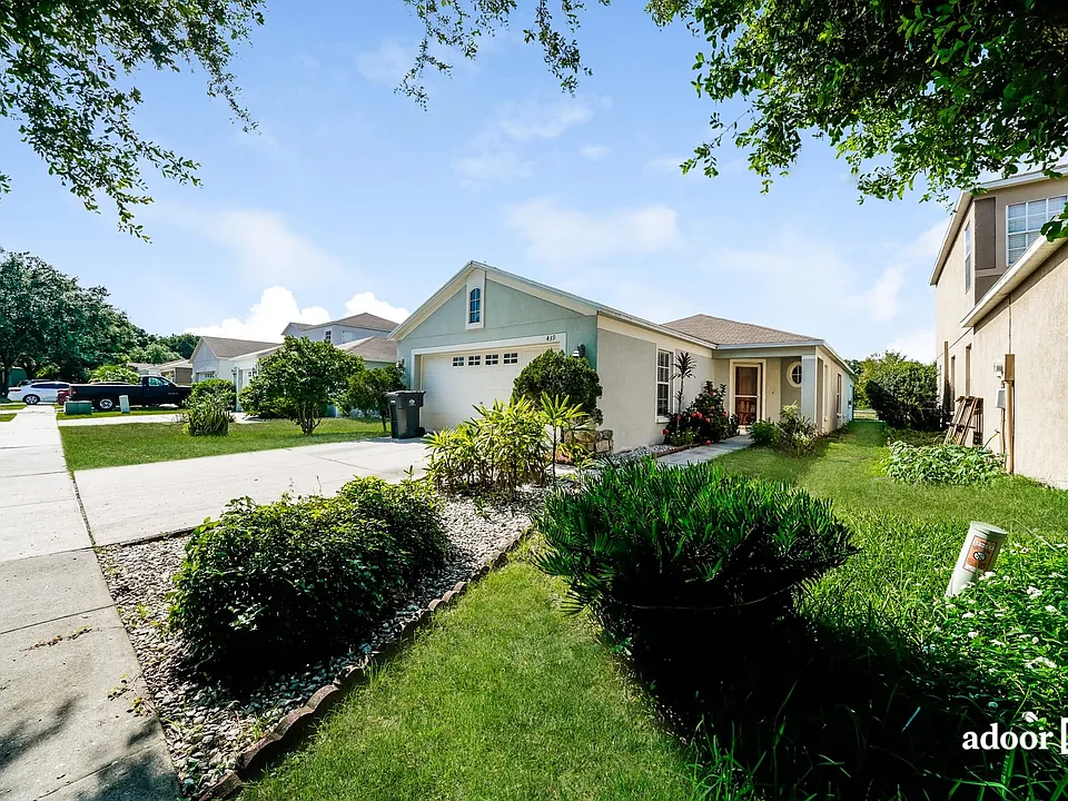 439 Maple Pointe Dr