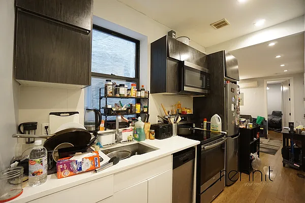 Rented by Rennit Inc. | media 4