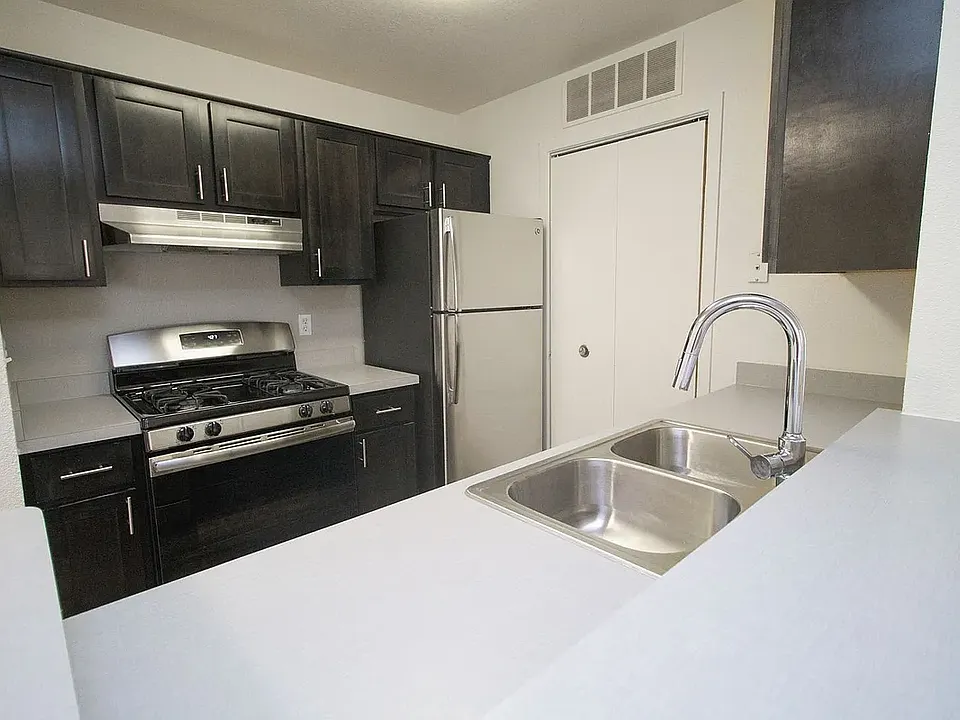 Willow Ridge Apartments